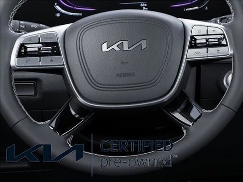 Certified 2025 Kia Telluride S image 22