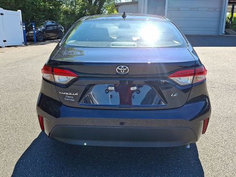 Used 2023 Toyota Corolla LE image 8