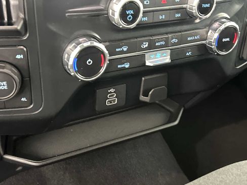 Used 2025 Ford F150 XLT w/ Equipment Group 301A Standard image 33