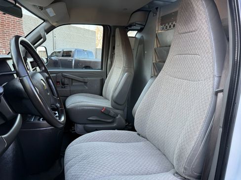 Used 2023 Chevrolet Express 2500 w/ Driver Convenience Package image 16