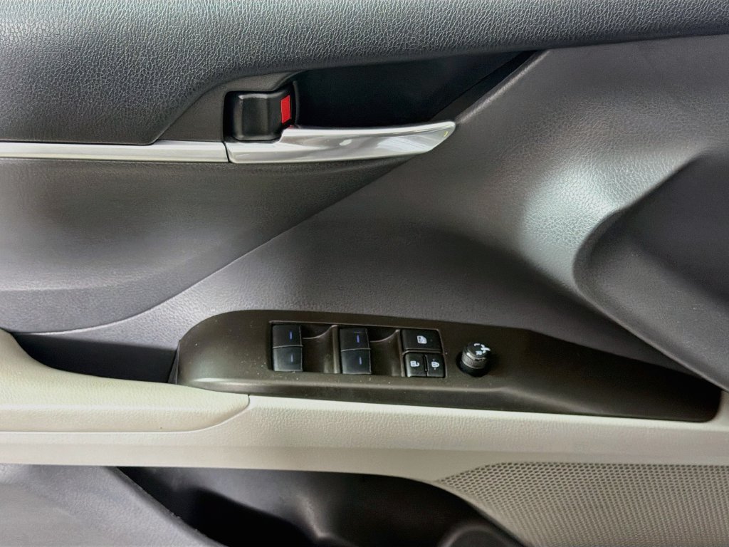 Used 2023 Toyota Camry LE FWD image 14