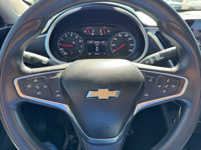 Certified 2025 Chevrolet Malibu LT FWD image 23