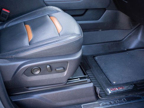 Used 2024 GMC Sierra 1500 AT4 w/ Technology Package image 35