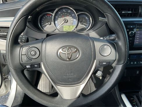 Used 2015 Toyota Corolla LE FWD image 15