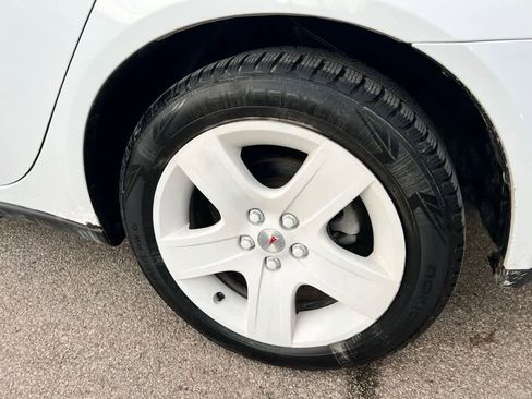 Used 2009 Pontiac G6 Sedan w/ Preferred Package image 11