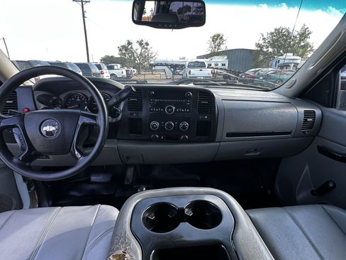 Used 2013 Chevrolet Silverado 3500 W/T image 14