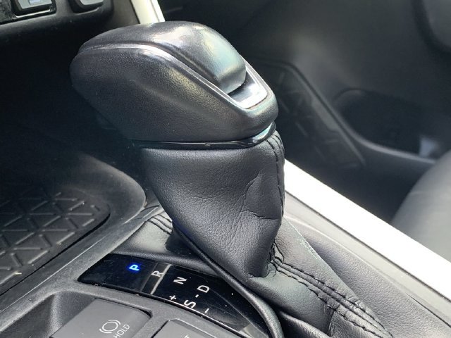 Used 2021 Toyota RAV4 XLE Premium FWD image 26