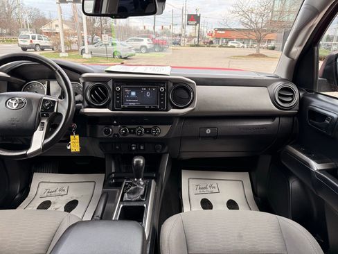 Used 2019 Toyota Tacoma SR5 image 25