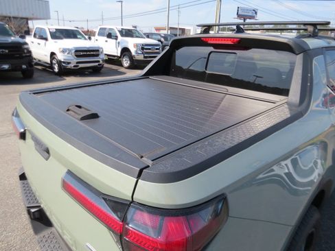 Used 2023 Hyundai Santa Cruz SEL Premium image 11