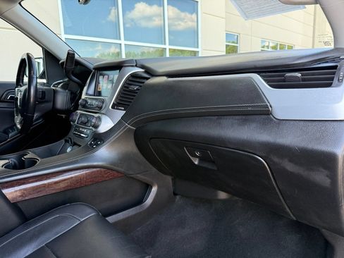 Used 2018 GMC Yukon XL SLT AWD/4WD image 24
