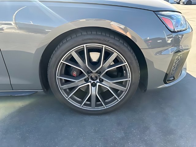 Used 2023 Audi S4 Premium Plus w/ Premium Plus Package AWD/4WD image 11