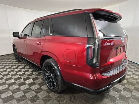 Used 2023 Cadillac Escalade Sport Platinum w/ LPO, ONYX Package AWD/4WD image 4