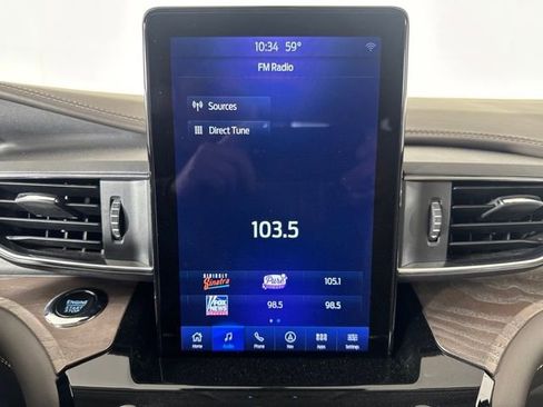 Certified 2023 Ford Explorer Platinum w/ Technology Package AWD/4WD image 18