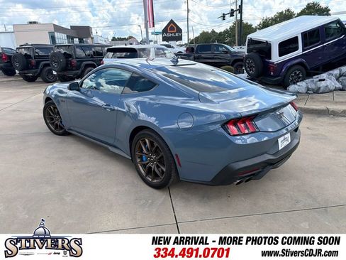 Used 2024 Ford Mustang GT Premium RWD image 11