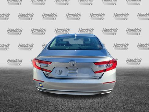 Used 2018 Honda Accord EX image 9