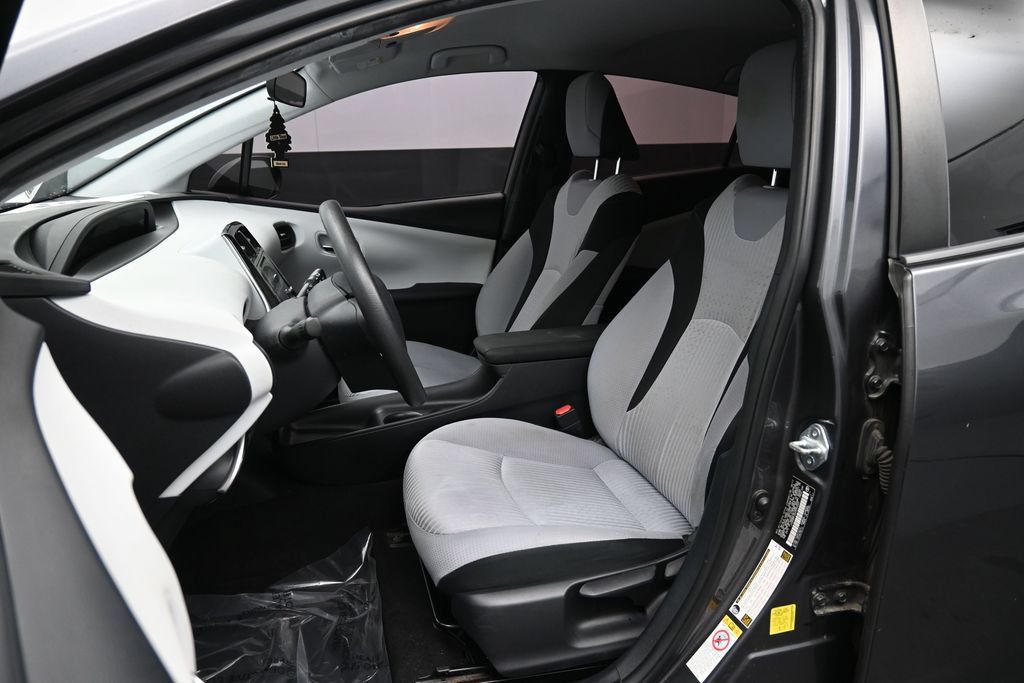 Used 2017 Toyota Prius Two FWD image 13