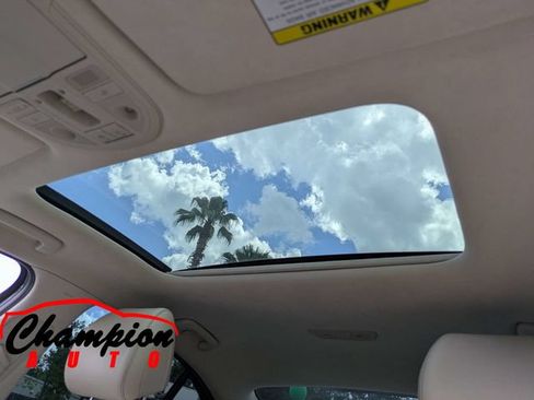 Used 2019 Genesis G70 3.3T Design RWD image 21