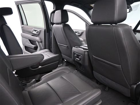 Used 2021 Chevrolet Suburban Z71 w/ Max Trailering Package image 19