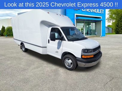 New 2025 Chevrolet Express 4500 w/ Power Convenience Package