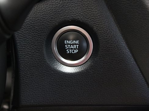 Used 2024 Toyota Corolla SE FWD image 17