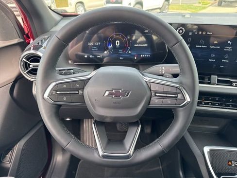 New 2026 Chevrolet Equinox LT image 17