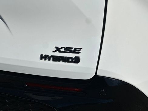 Used 2024 Toyota Sienna XSE w/ XSE Premium Package image 28