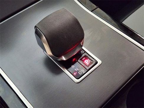 Used 2026 Land Rover Range Rover Velar S image 19