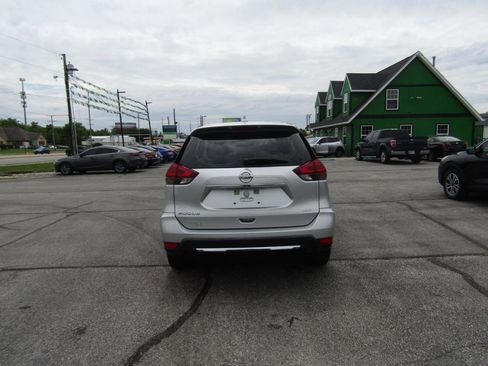 Used 2019 Nissan Rogue S AWD/4WD image 6