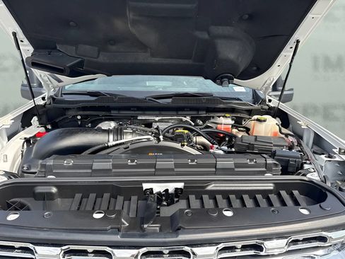 Used 2023 Chevrolet Silverado 2500 LT AWD/4WD image 18
