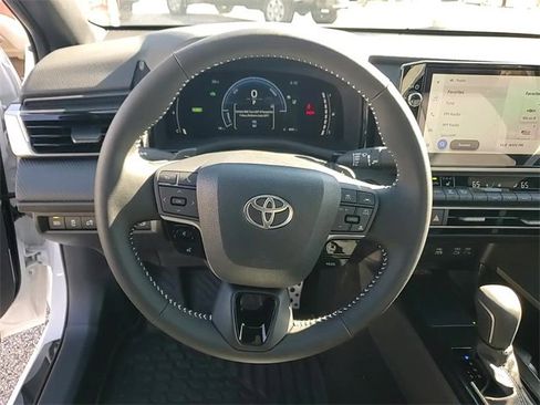 Used 2026 Toyota Camry SE image 14