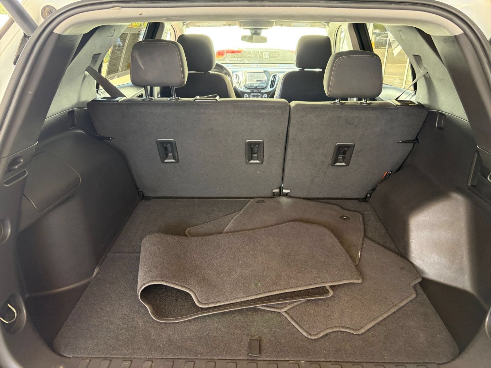 Used 2024 Chevrolet Equinox LT FWD image 31