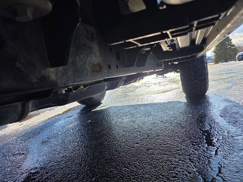 Used 2018 Jeep Wrangler Unlimited Sahara image 12