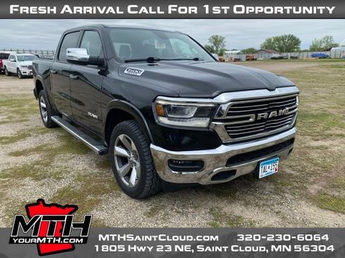 Used 2019 RAM 1500 Laramie AWD/4WD image 2