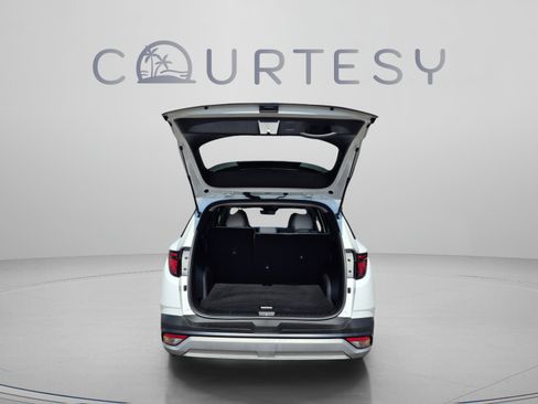 Certified 2026 Hyundai Tucson SE FWD image 9