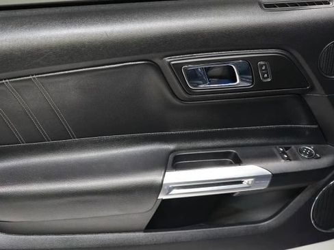 Used 2015 Ford Mustang GT Premium RWD image 16