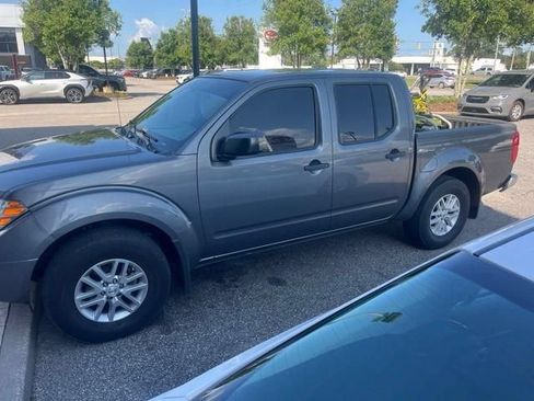 Used 2019 Nissan Frontier SV w/ Value Truck Package RWD image 5