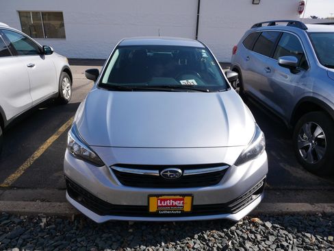 Used 2022 Subaru Impreza 2.0i image 2