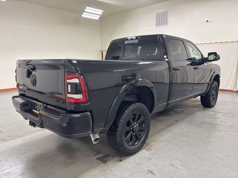 Used 2020 RAM 2500 Laramie w/ Night Edition image 9