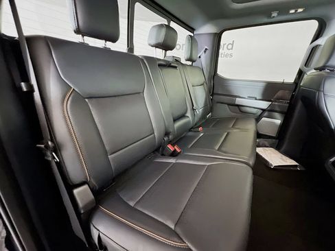 New 2026 Ford F350 4x4 Crew Cab DRW Super Duty image 16