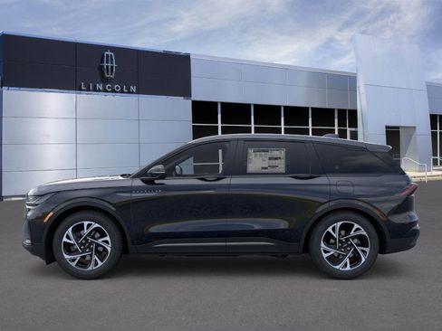 New 2026 Lincoln Nautilus Premier w/ Equipment Group 102A image 3