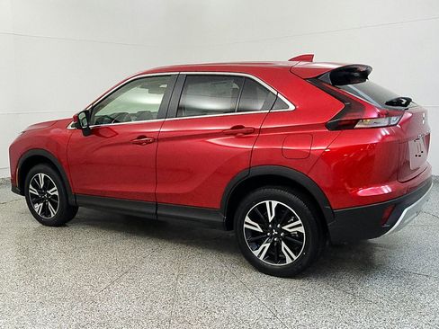 Used 2025 Mitsubishi Eclipse Cross SE AWD/4WD image 3