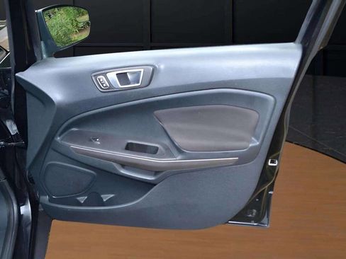 Used 2019 Ford EcoSport SE image 34