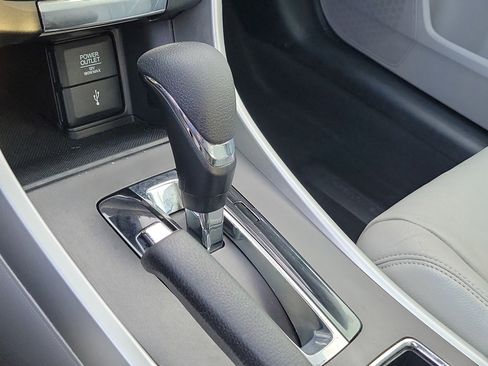 Used 2015 Honda Accord EX image 24