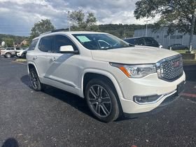 Used 2018 GMC Acadia Denali w/ Technology Package AWD/4WD image 3