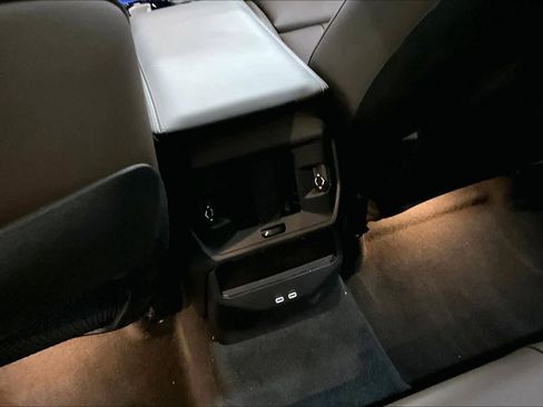 Used 2025 BMW X3 xDrive30i w/ Premium Package image 36