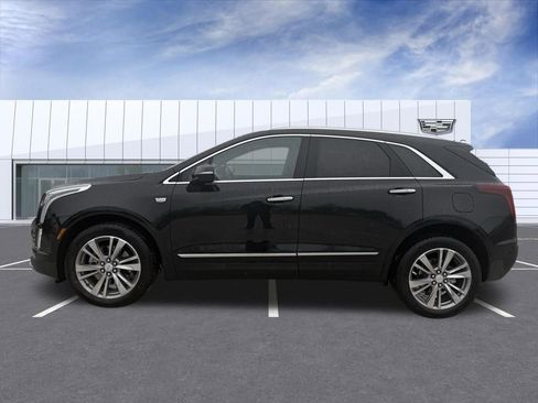 Certified 2025 Cadillac XT5 Premium Luxury image 4