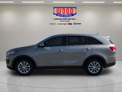 Used 2017 Kia Sorento L FWD image 6