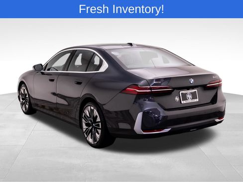 Certified 2026 BMW 540i xDrive AWD/4WD image 3