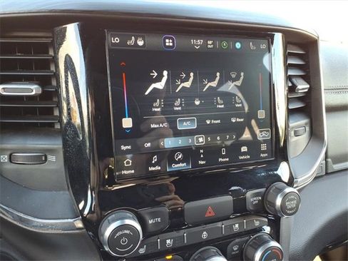 Used 2024 RAM 1500 Laramie image 19