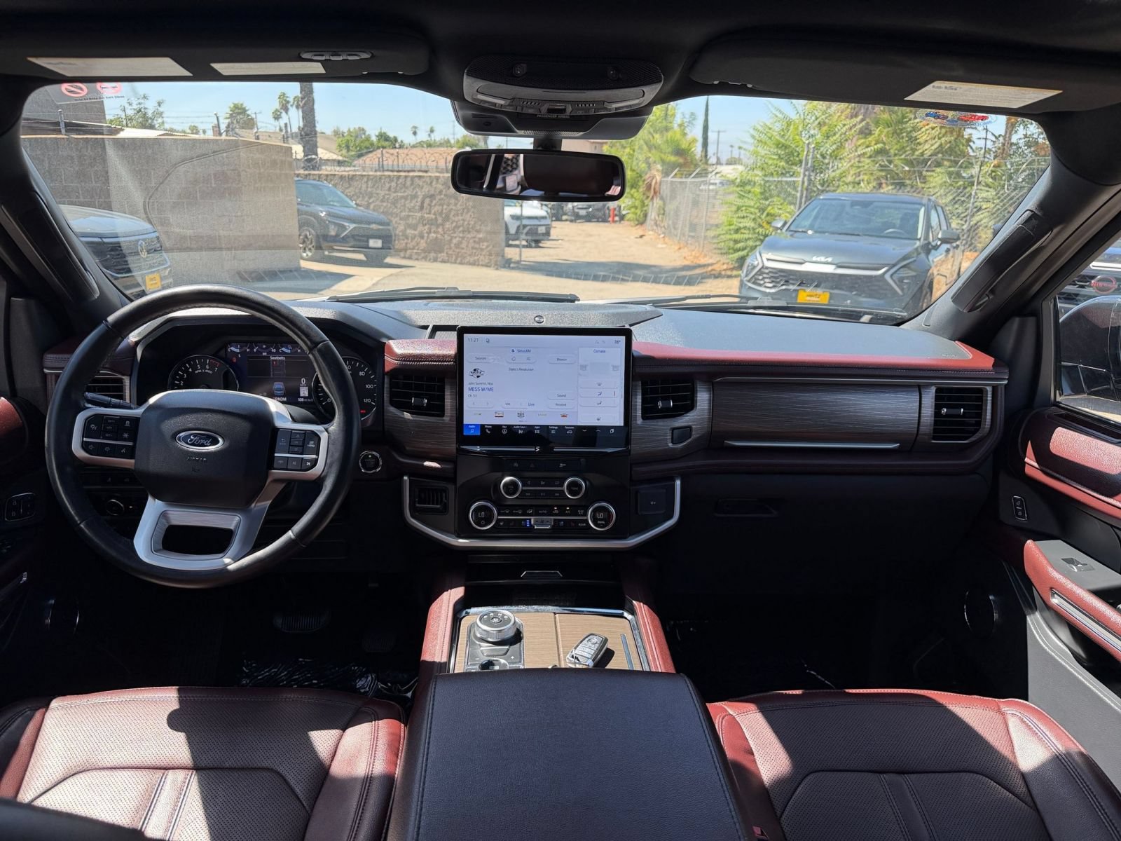 Used 2024 Ford Expedition Max Limited AWD/4WD image 37